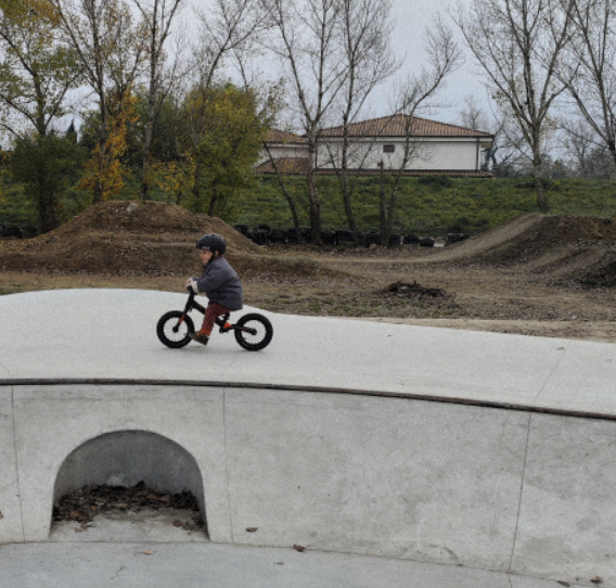 odrazadlo Jumper v skateparku